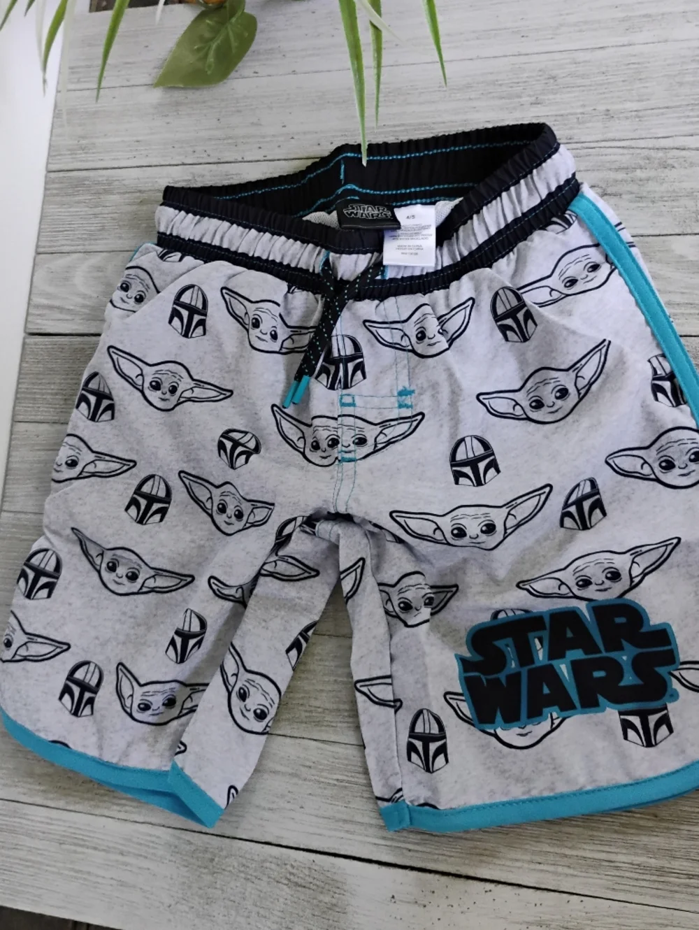 Star Wars Swim Set KIDS XS/Small Size 4 - 5 NEW WITH TAGS & Free Swim Goggles